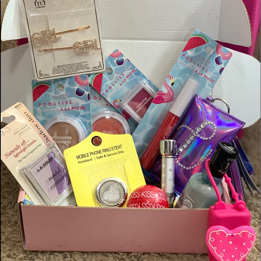 Mystery box for younger girls ages 4 to 10